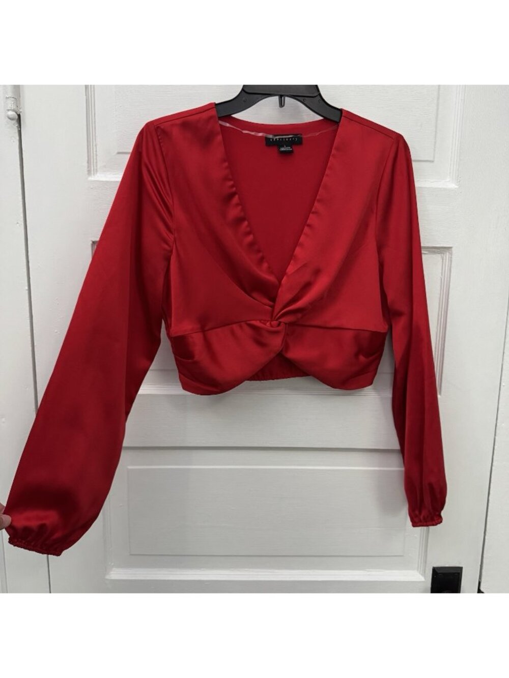 Sanctuary Red Satin Twist Front Crop Blouse Long Sleeve V Neck Womens S